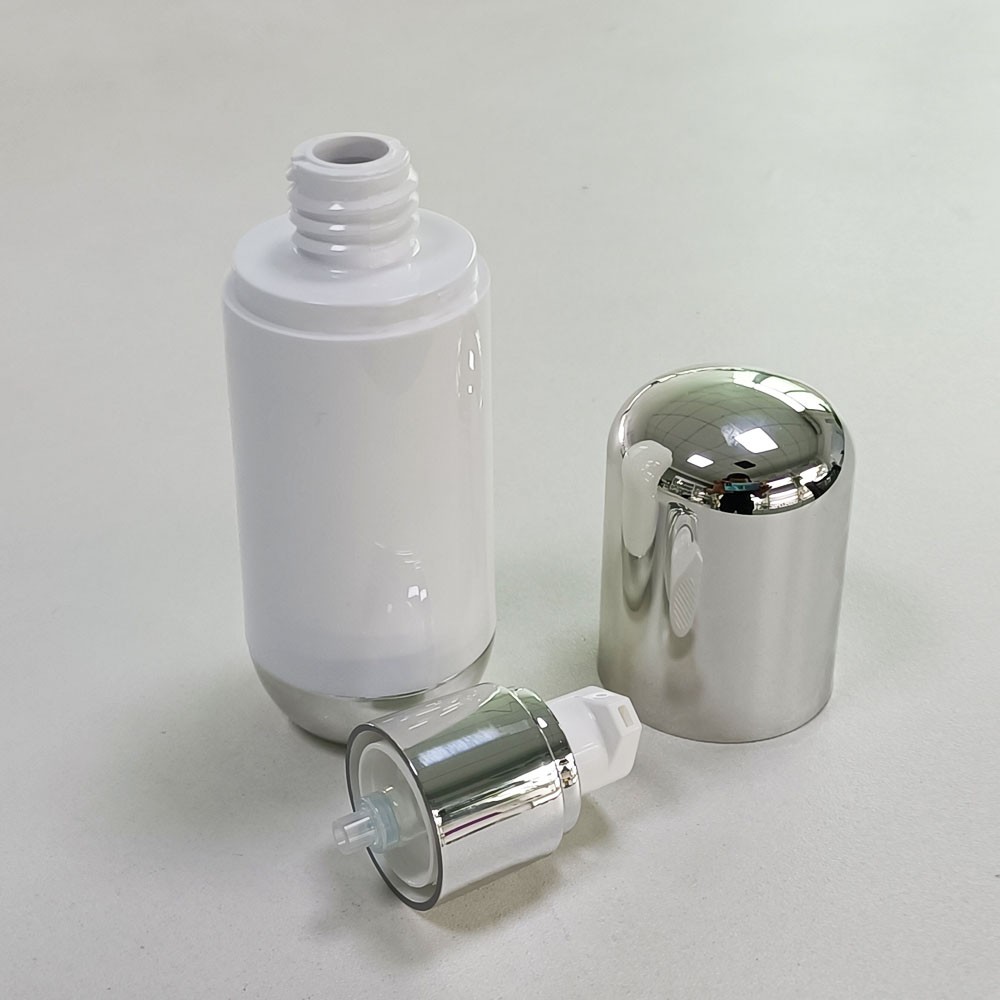 airless pump bottle with step base